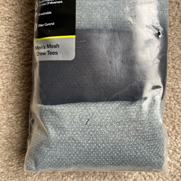 4 Pack Athletic Works Mens Polymesh Crew T-Shirt Size S (34-36) Black / Gray - Picture 7 of 9